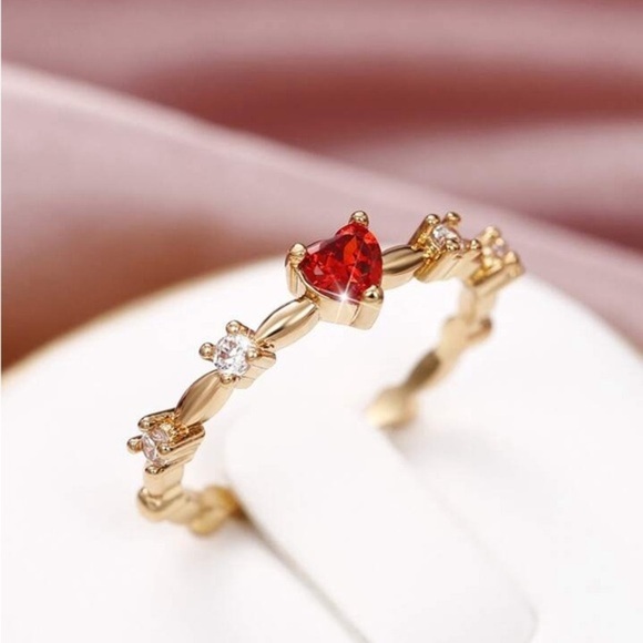 NIB Gold and Ruby Heart Ring with Cubic Zirconia - Picture 1 of 10